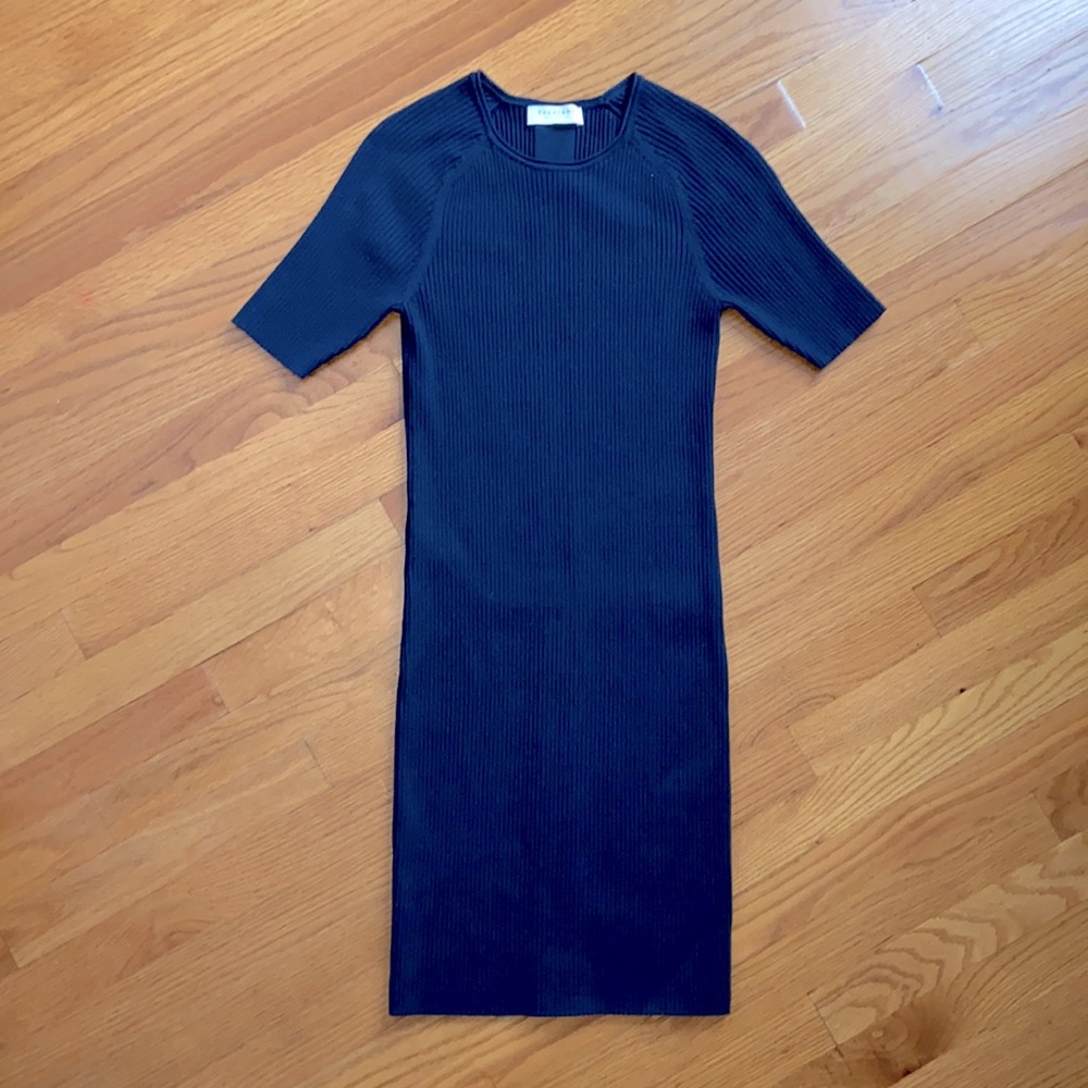 Everlane Ribbed Short Sleeve Dress - Picture 2 of 7